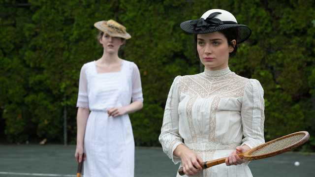 emma oconnor as evelyn and eve hewson as anne morgan
