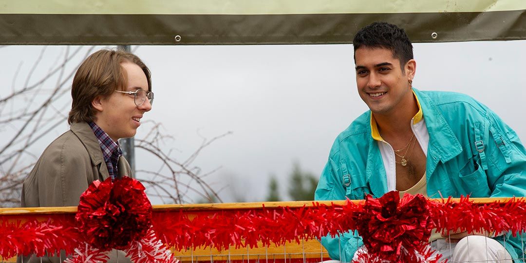 Ed Oxenbould & Avan Jogia in 'The Exchange'