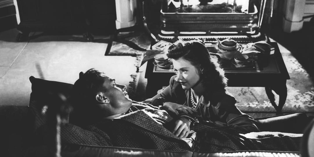 Kent Smith and Simone Simon in 'Cat People'