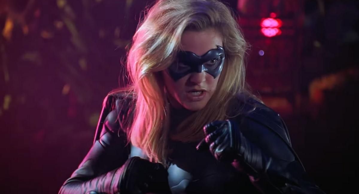 Alicia Silverstone On Leslie Grace's 'Batgirl' | Moviefone