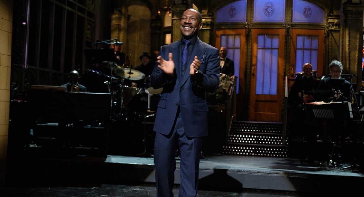 Eddie Murphy Starring in ‘Candy Cane Lane’