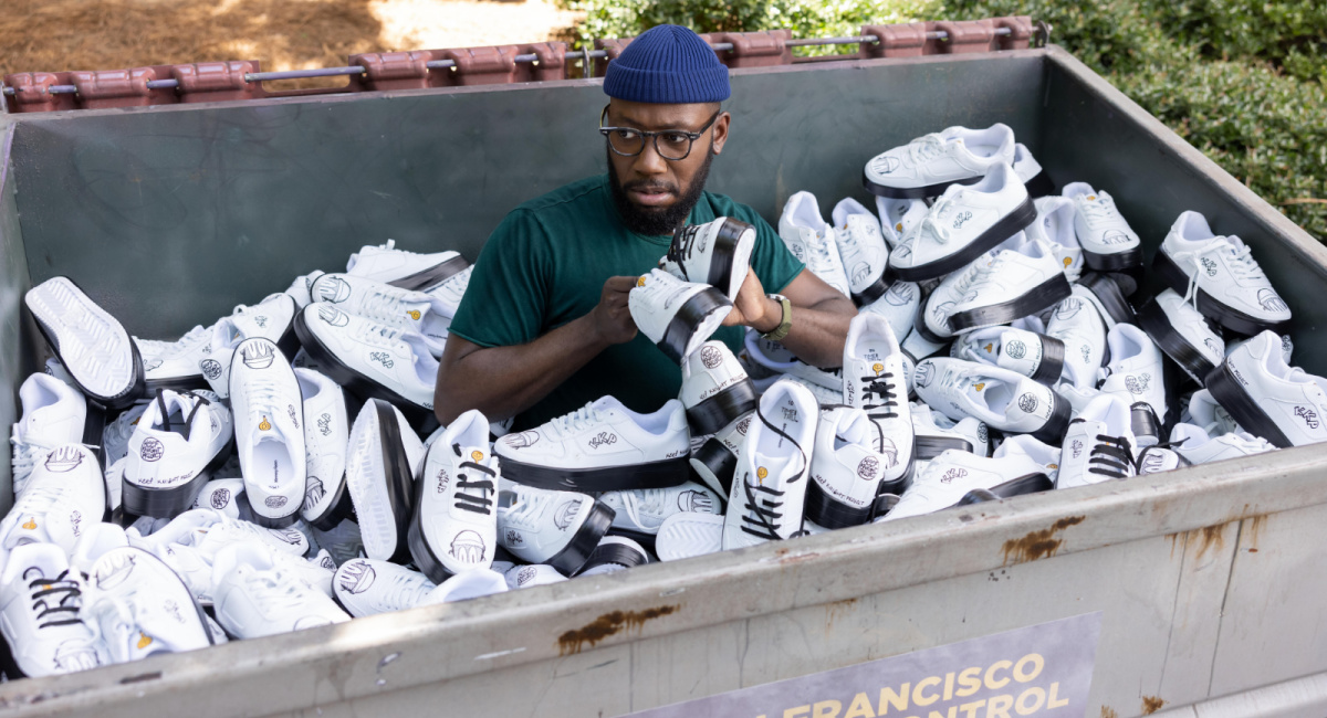 Lamorne Morris in season 2 of Hulu's 'Woke.'