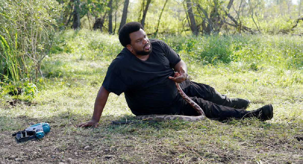 Craig Robinson as Craig in Peacock's 'Killing It.'
