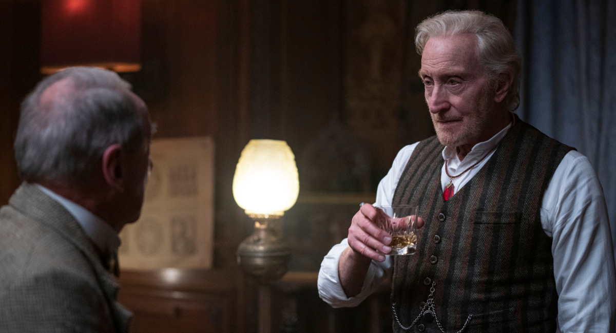 Charles Dance as Roderick Burgess in 'The Sandman.'