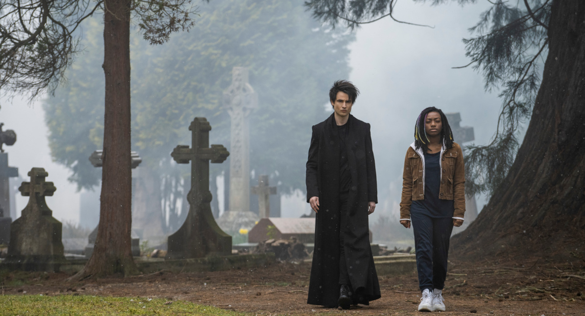 Jenna Coleman as Johanna, Tom Sturridge as Dream in 'The Sandman.'