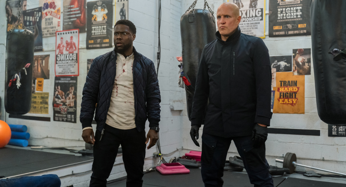Kevin Hart as Teddy and Woody Harrelson as The Man From Toronto in 'The Man From Toronto.'