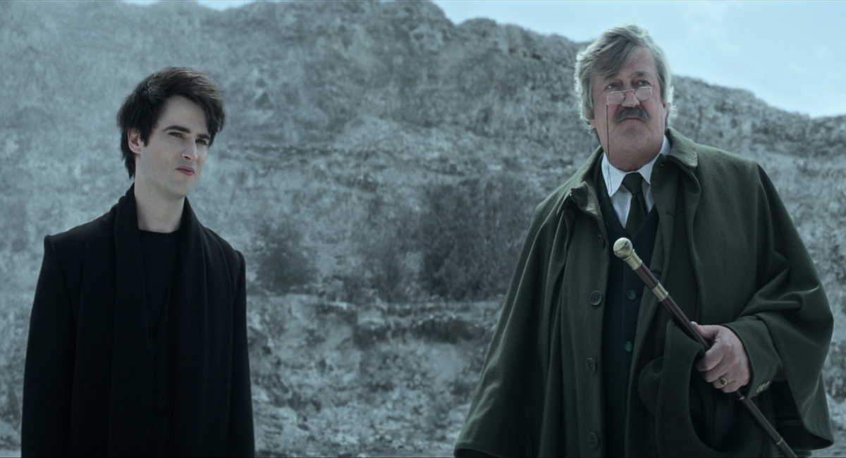 Tom Sturridge as Morpheus / Dream and Stephen Fry as Fiddler's Green / Gilbert in Netflix's 'The Sandman.'