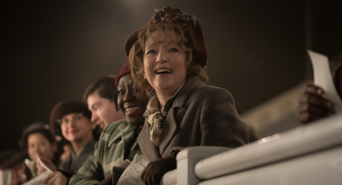 Ellen Thomas stars as Violet and Lesley Manville as Mrs. Harris in director Tony Fabian’s 'Mrs. Harris Goes to Paris.'