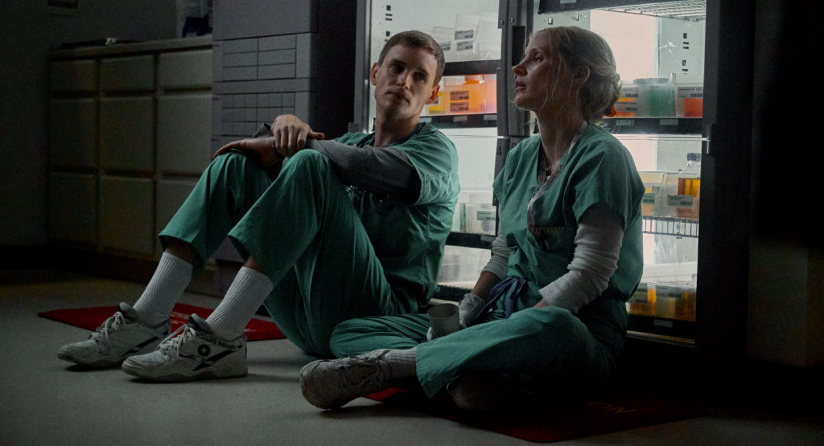 Eddie Redmayne as Charles "Charlie" Cullen, and Jessica Chastain as Amy Loughren in Netflix's 'The Good Nurse.'