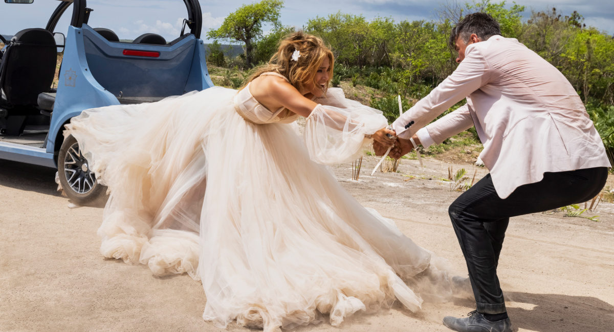 Jennifer Lopez as Darcy Rivera and Josh Duhamel as Tom Fowler in 'Shotgun Wedding.'