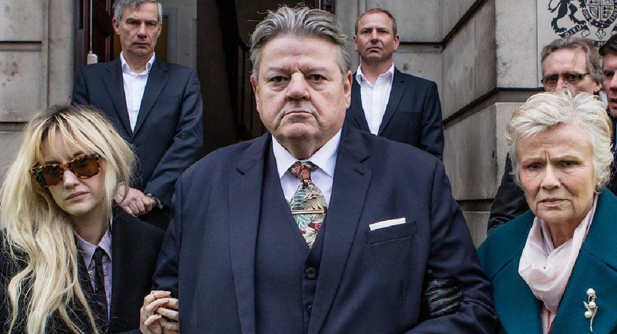 Robbie Coltrane as Paul Finchley in the British TV series 'National Treasure.'