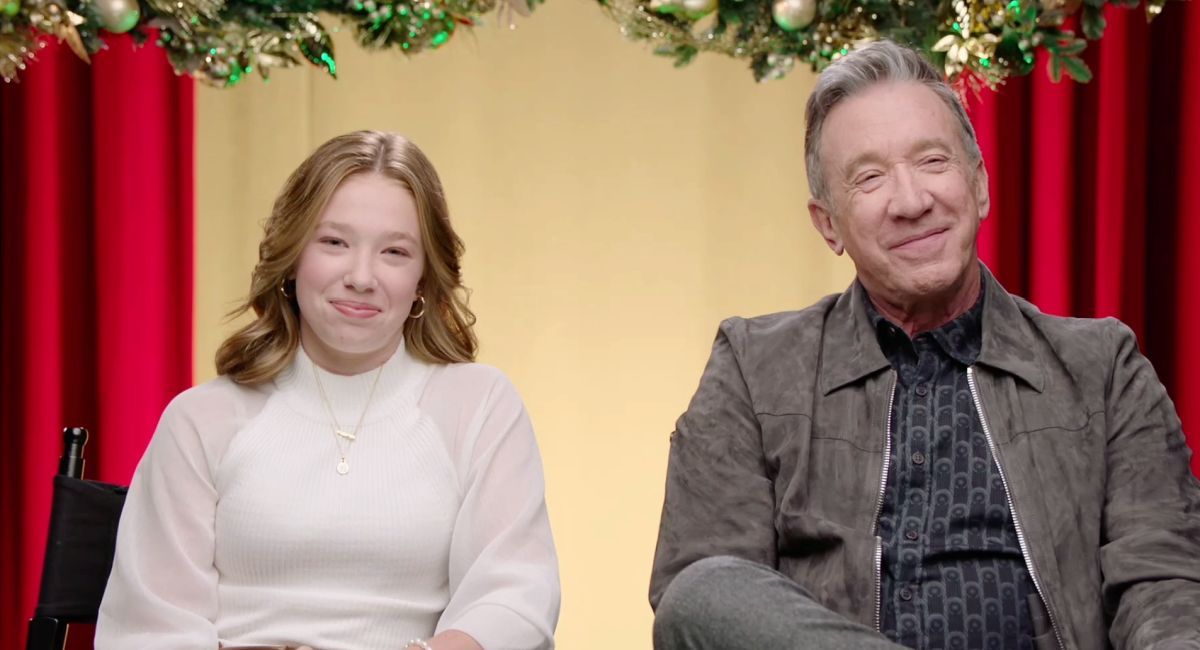 The Clauses' Tim Allen and Elizabeth Allen-Dick | Moviefone