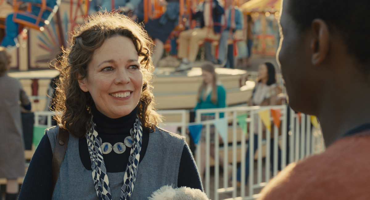 Olivia Colman in 'Empire of Light.'