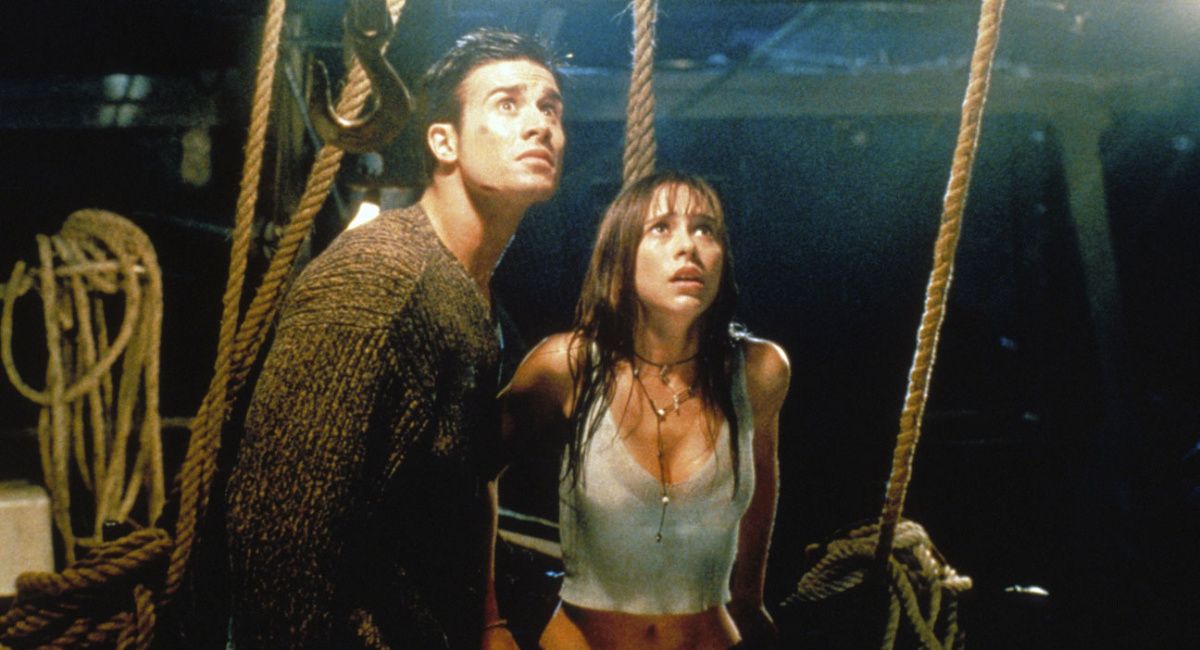 Freddie Prinze Jr. and Jennifer Love Hewitt in 1997's 'I Know What You Did Last Summer.'