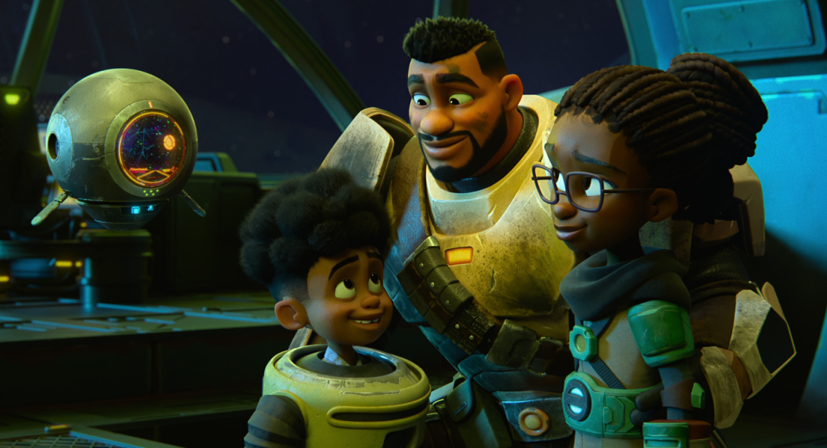 Yvette Nicole Brown as KRS, Jecobi Swain as Sean, Laz Alonso as Sabo Brok and Priah Ferguson as Lisa in 'My Dad the Bounty Hunter.'