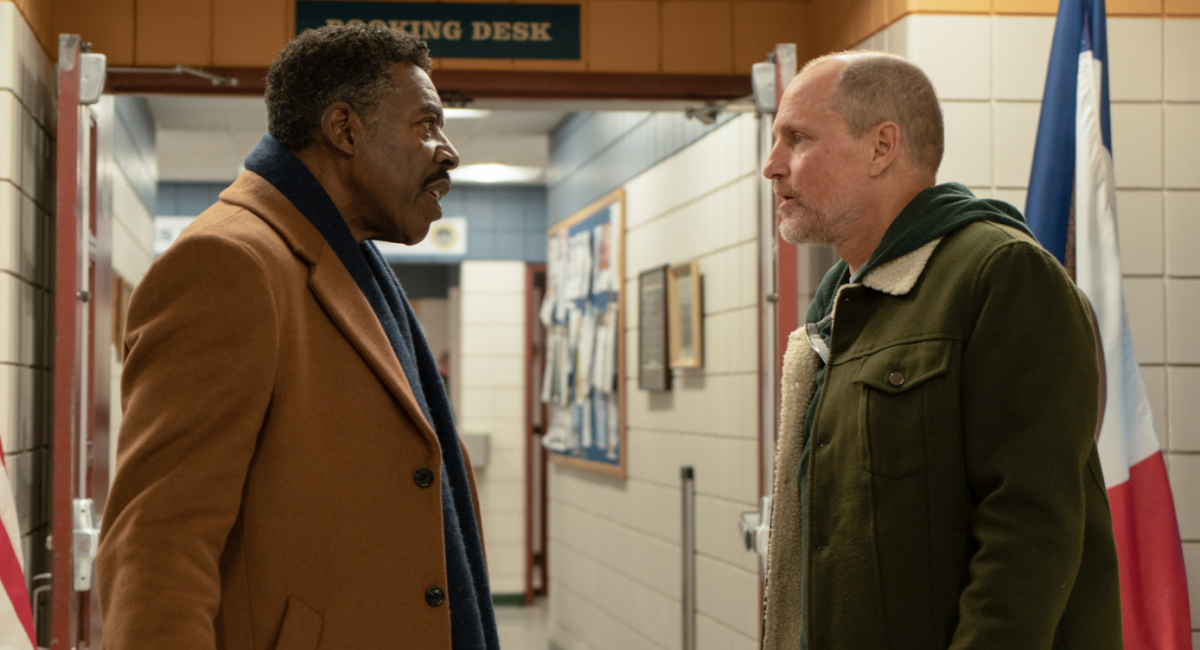 Ernie Hudson as Coach Phil Peretti and Woody Harrelson as Marcus in director Bobby Farrelly's 'Champions,' released by Focus Features.