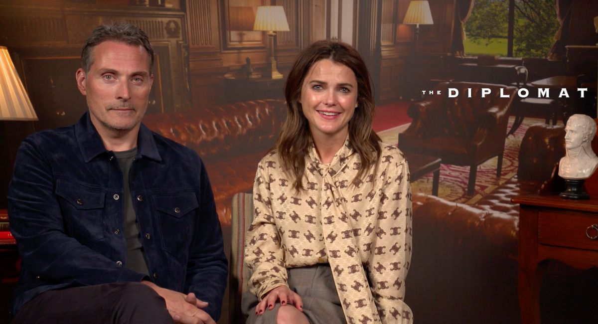 The Diplomat Interview Keri Russell And Rufus Sewell Daily Frontline