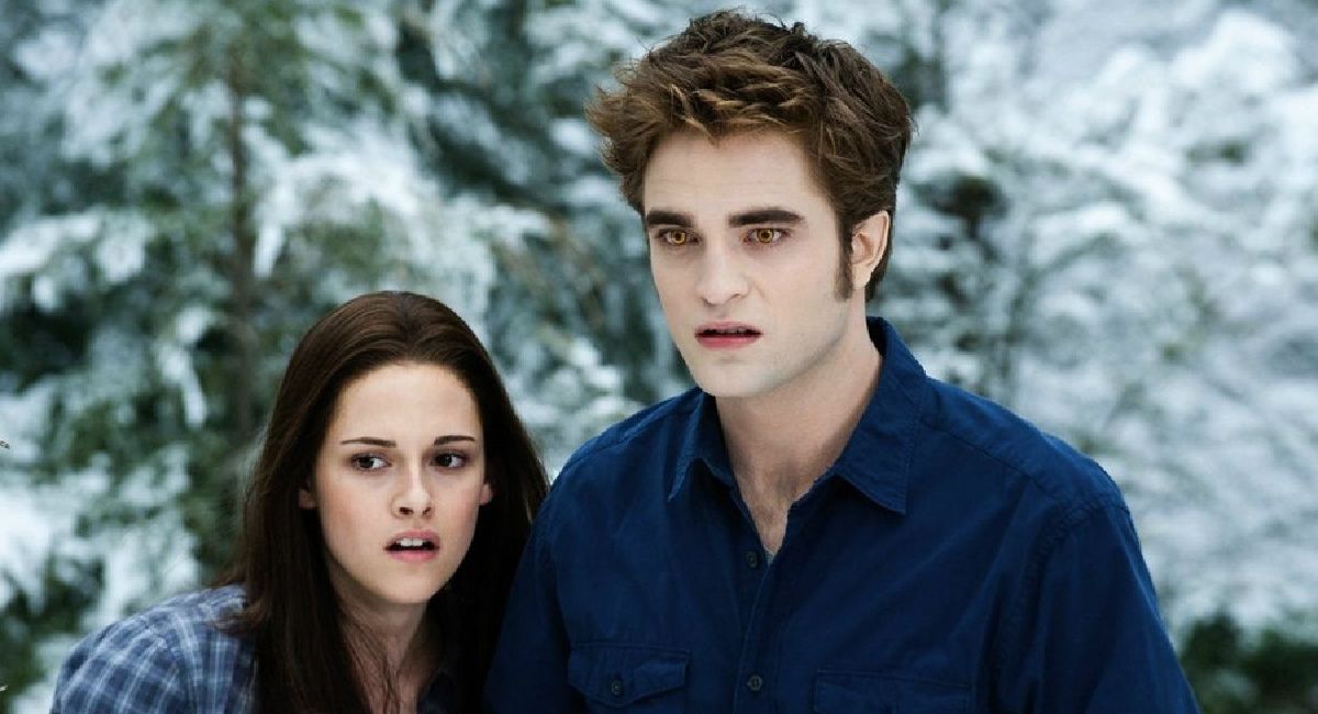 Kristen Stewart and Robert Pattinson star in 'Twilight.'