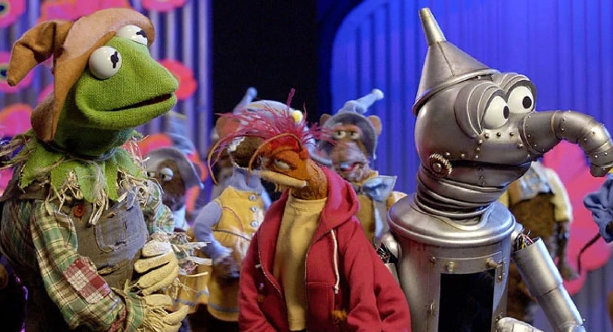Kermit the Frog, Pepe the King Prawn, and Gonzo in 2005's 'The Muppets' Wizard of Oz.'