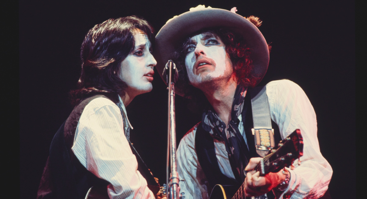 Joan Baez and Bob Dylan in 'Rolling Thunder Revue: A Bob Dylan Story' by Martin Scorsese.