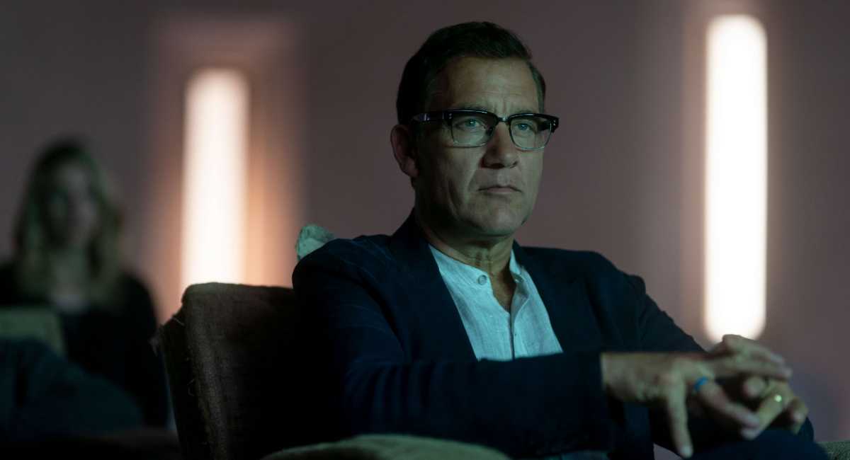 'A Murder at the End of the World' Interview: Clive Owen