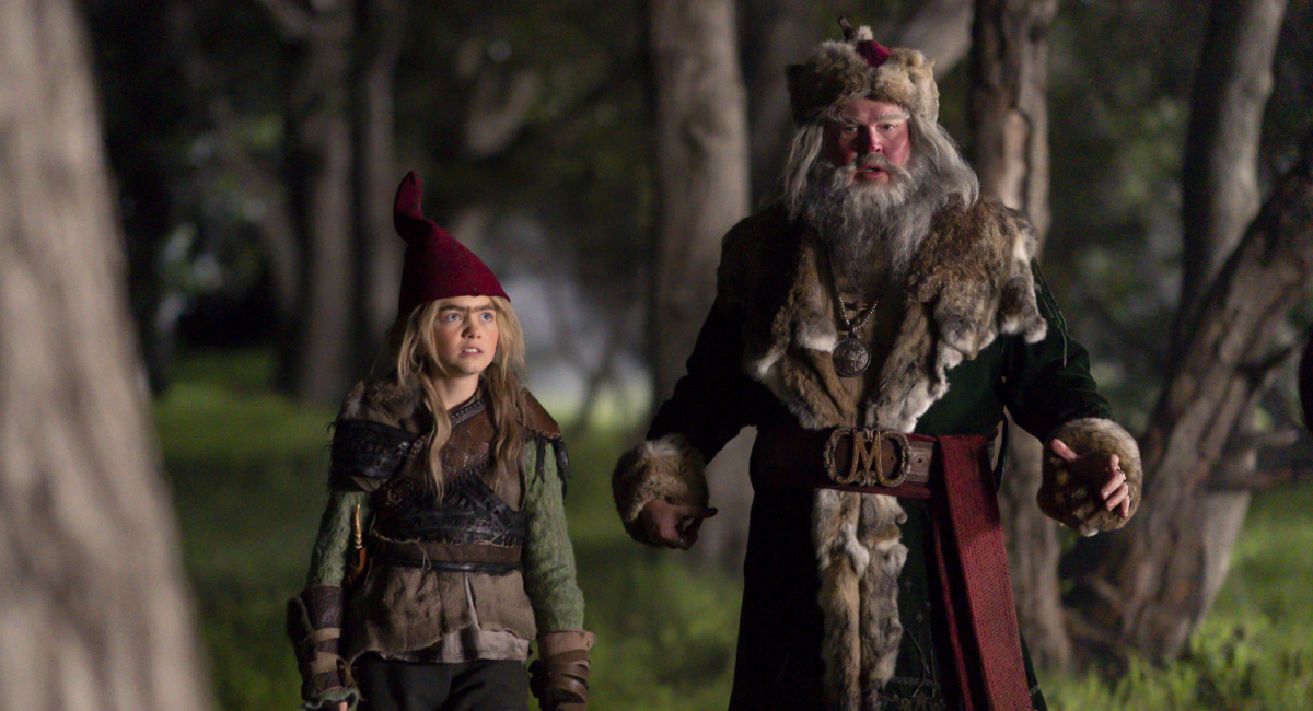 Marta Kessler and Eric Stonestreet in Disney+'s 'The Santa Clauses' Season 2.