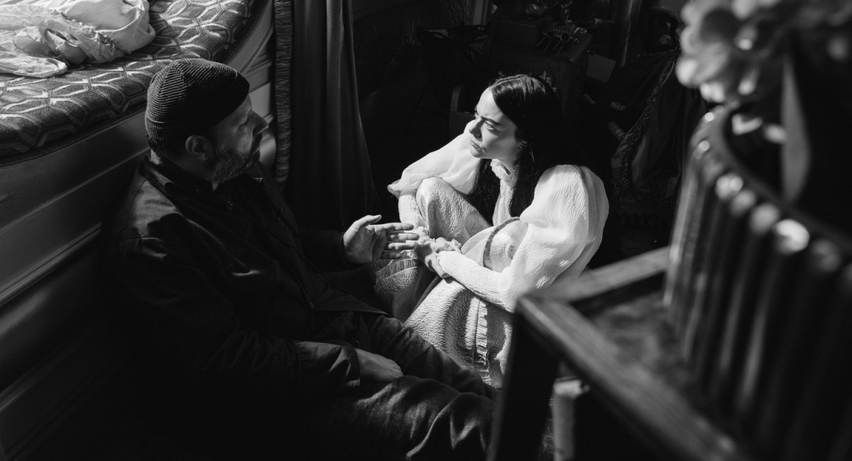 Yorgos Lanthimos and Emma Stone on the set of 'Poor Things.'