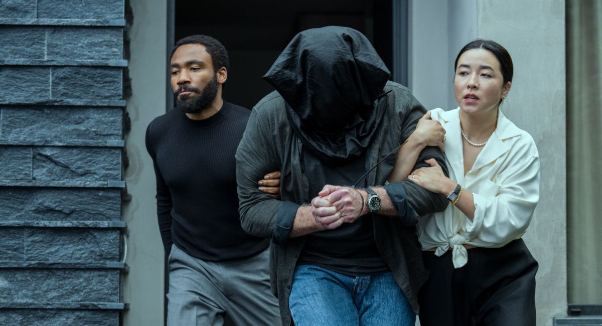 Maya Erskine and Donald Glover in 'Mr. and Mrs. Smith.'