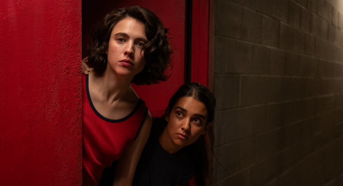 Margaret Qualley as "Jamie" and Geraldine Viswanathan as "Marian" in director Ethan Coen's 'Drive-Away Dolls,' a Focus Features release.