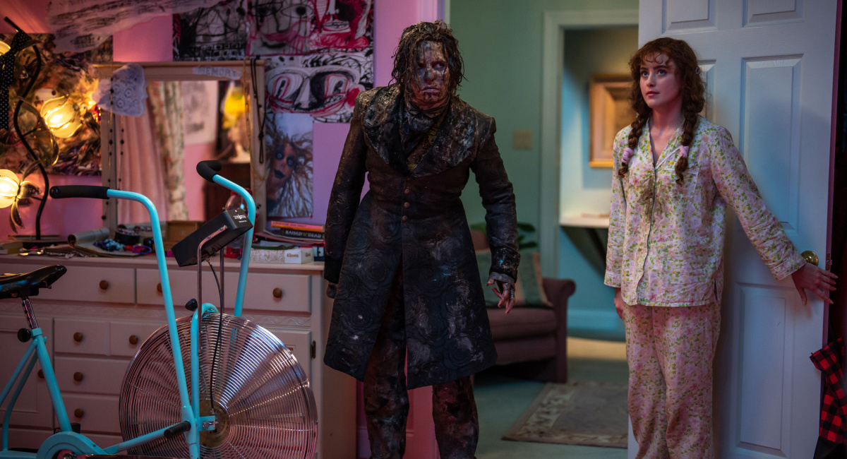 Cole Sprouse stars as The Creature and Kathryn Newton as Lisa Swallows in 'Lisa Frankenstein,' a Focus Features release.