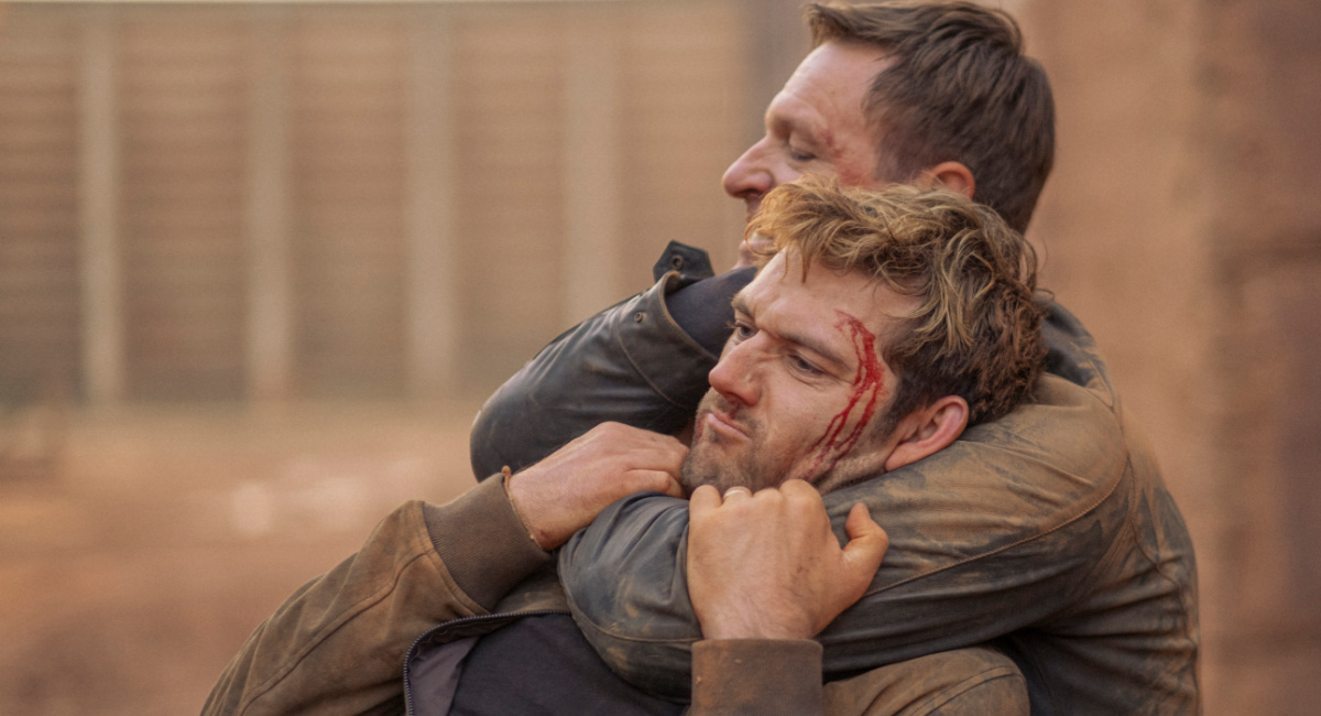 Aaron Eckhart and Alex Pettyfer in 'Chief of Station'.