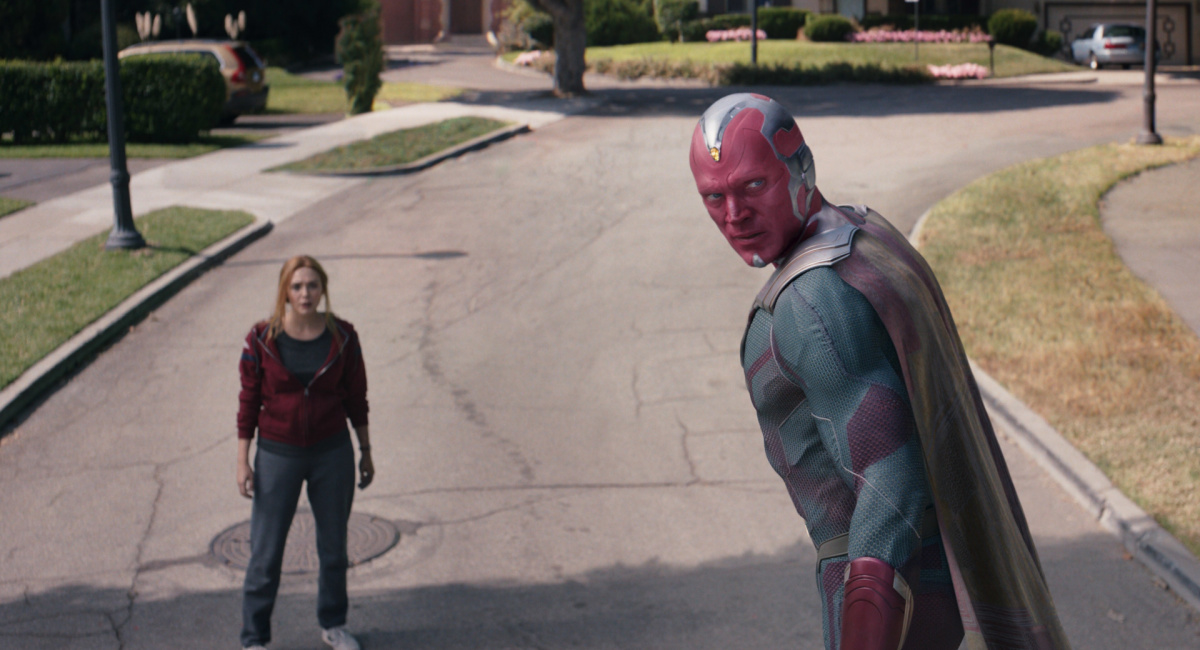Elizabeth Olsen and Paul Bettany in Marvel Studios' 'Wandavision' exclusively on Disney+.