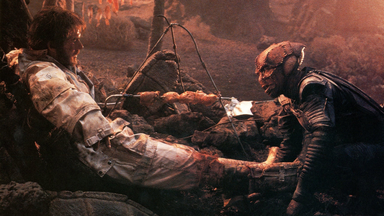 Dennis Quaid and Louis Gossett Jr. in 'Enemy Mine'.
