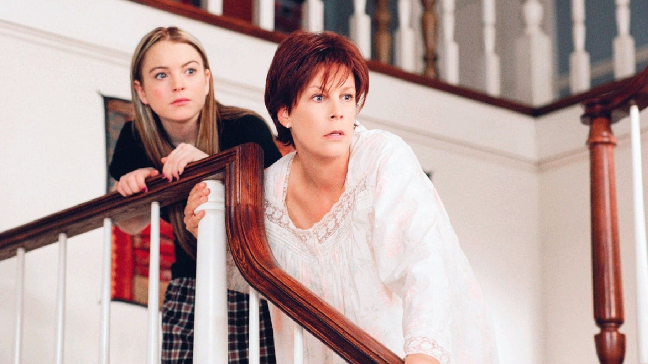 Lindsay Lohan and Jamie Lee Curtis in 'Freaky Friday'.