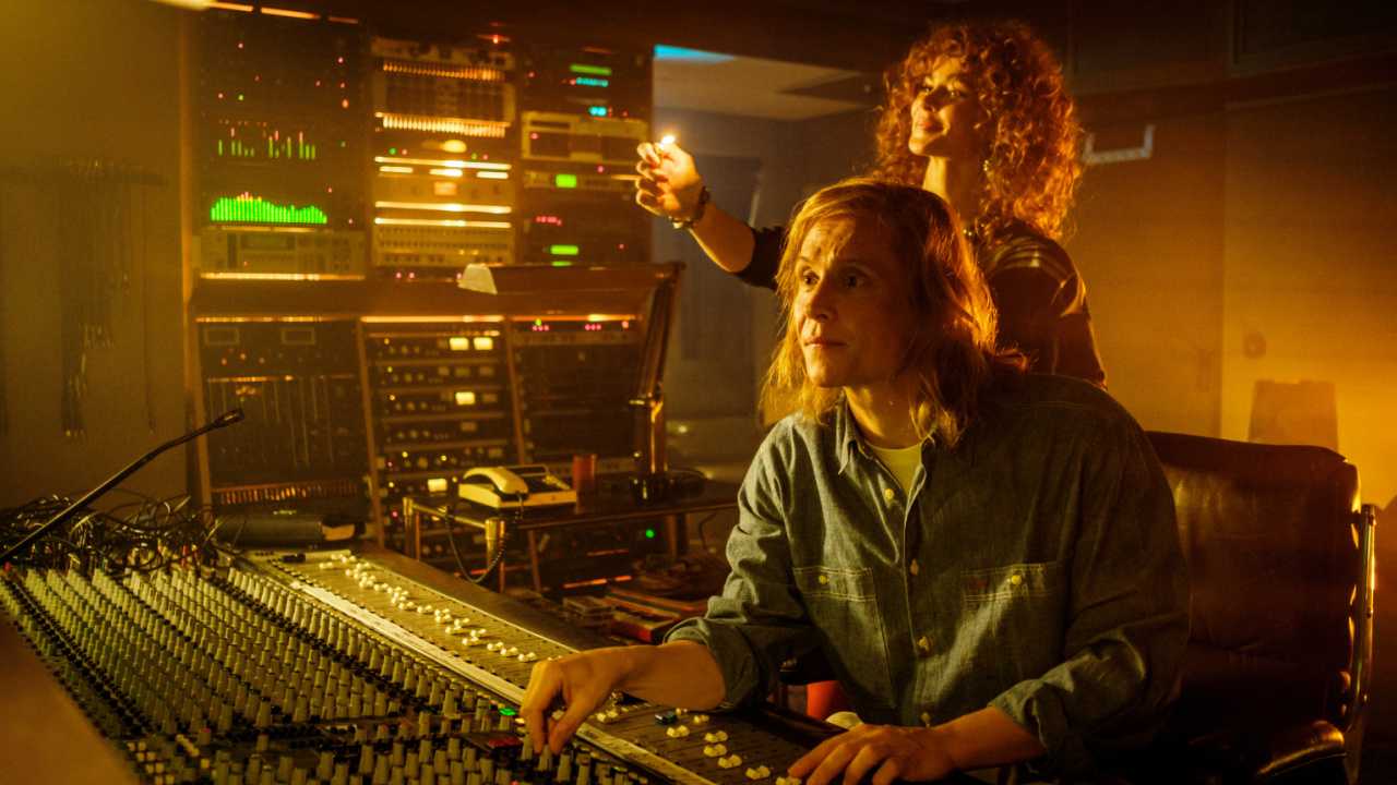 'Girl You Know It's True' Interview: Matthias Schweighöfer