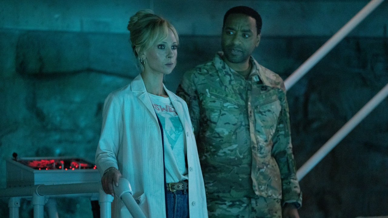 (L to R) Juno Temple and Chiwetel Ejiofor star in Columbia Pictures 'Venom: The Last Dance'. Photo: Laura Radford.