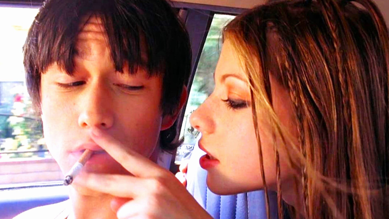 (L to R) Joseph Gordon-Levitt and Michelle Trachtenberg in 'Mysterious Skin'. Photo: Fortissimo Films.
