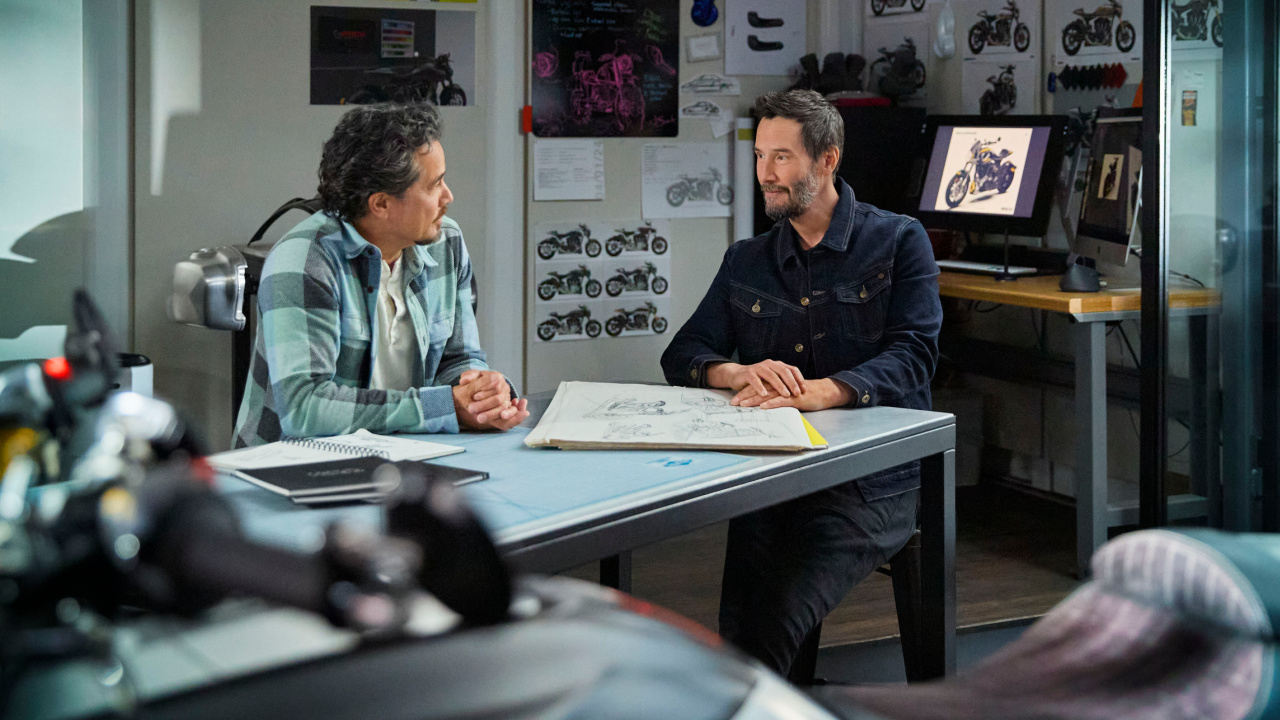 (L to R) Gard Hollinger and Keanu Reeves in the Roku Channel docuseries 'Visionaries'. Photo: Roku Channel.