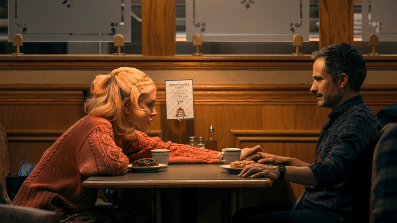 (L to R) Nicole Kidman and Gael Garcia Bernal stars in 'Holland'. Photo: Jaclyn Martinez. Copyright: © Amazon Content Services LLC.