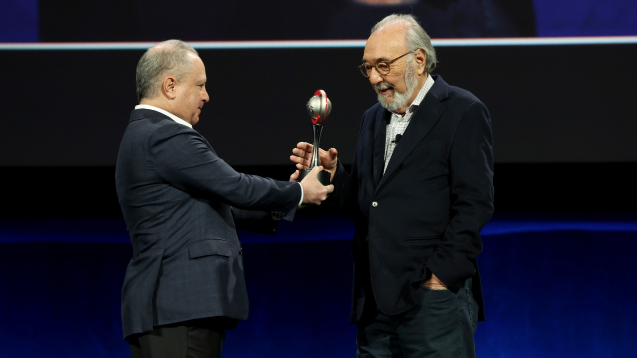 Director James L. Brooks receives the Cinema Vérité Award at the Disney presentation at CinemaCon 2025 in Las Vegas. Photo: Disney.