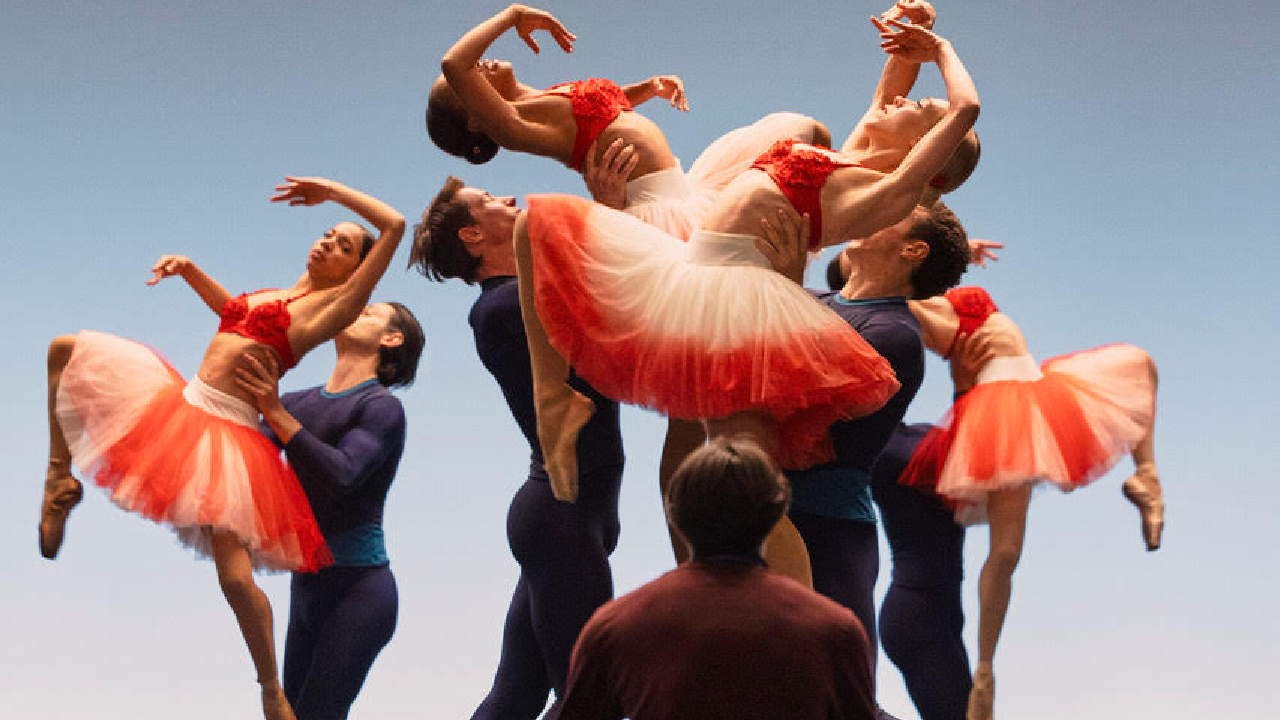 (L to R) Dance performance from Etoile and Gideon Glick in 'Étoile'. Credit: Philippe Antonello/Prime Video.