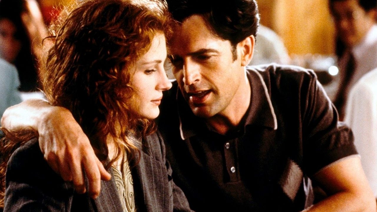 (L to R) Julia Roberts and Rupert Everett in 'My Best Friend's Wedding'. Photo: TriStar Pictures.