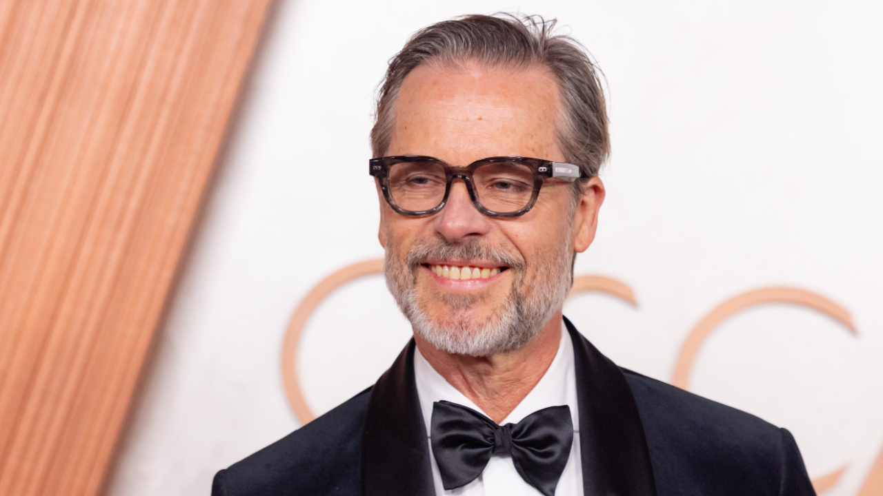 Guy Pearce arrives on the red carpet of the 97th Oscars® at the Dolby® Theatre at Ovation Hollywood on Sunday, March 2, 2025. Credit/Provider: Etienne Laurent / The Academy. Copyright: ©A.M.P.A.S.