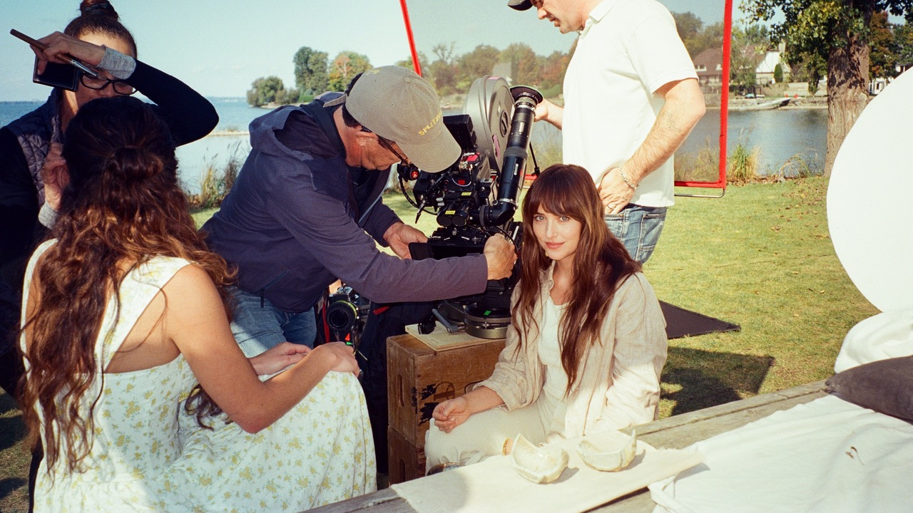 (L to R) Dakota Johnson and Adria Arjona on the set of 'Splitsville'. Photo: Neon.