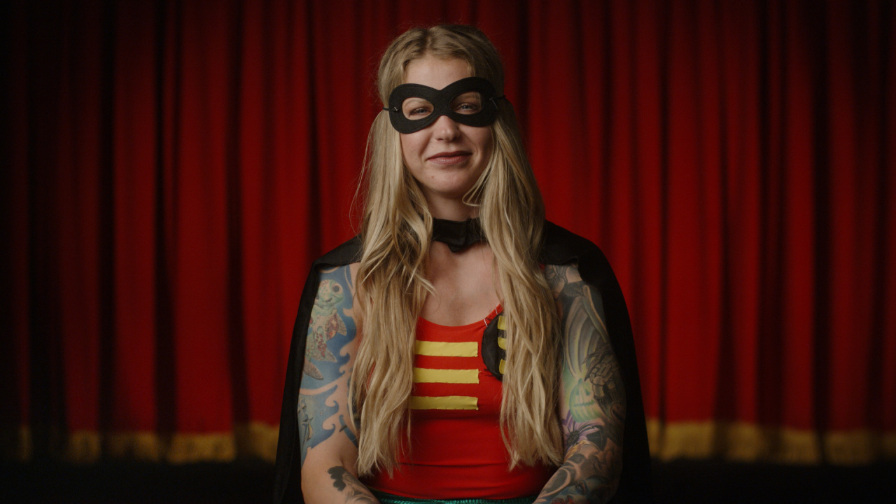 Katie in 'Stans'. Photo: Paramount+.