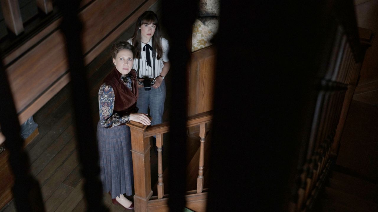 (L to R) Vera Farmiga as Lorraine Warren and Mia Tomlinson as Judy Warren in New Line Cinema’s 'The Conjuring: Last Rites,' a Warner Bros. Pictures release. Photo: Giles Keyte. Copyright: © 2025 Warner Bros. Entertainment Inc. All Rights Reserved.