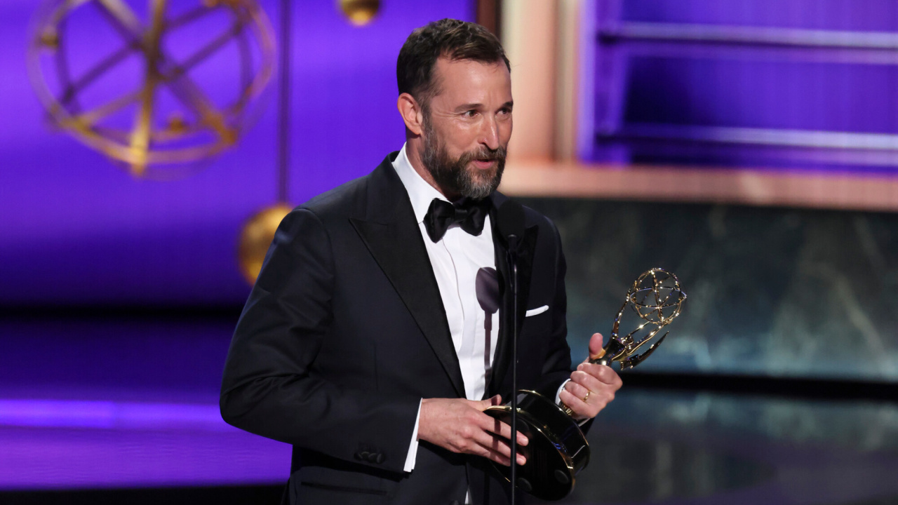 Noah Wyle wins Outstanding Lead Male in a Drama Series at the 77TH EMMY® AWARDS, broadcasting live to both coasts from the Peacock Theater in Los Angeles, California, Sunday, Sept. 14, (8:00-11:00 PM, LIVE ET/5:00-8:00 PM, LIVE PT) on the CBS Television Network, and streaming on Paramount+.* -- Photo: Sonja Flemming/CBS ©2025 CBS Broadcasting, Inc. All Rights Reserved.