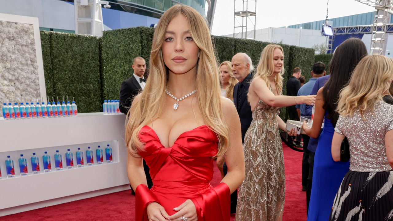 Sydney Sweeney at the 77TH EMMY® AWARDS, broadcasting live to both coasts from the Peacock Theater in Los Angeles, California, Sunday, Sept. 14, (8:00-11:00 PM, LIVE ET/5:00-8:00 PM, LIVE PT) on the CBS Television Network, and streaming on Paramount+.Photo: Francis Specker/CBS ©2025 CBS Broadcasting, Inc. All Rights Reserved.