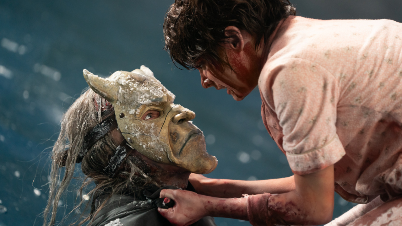 (L to R) The Grabber (Ethan Hawke) and Gwen (Madeleine McGraw) in 'Black Phone 2', directed by Scott Derrickson. Photo: Universal Pictures.