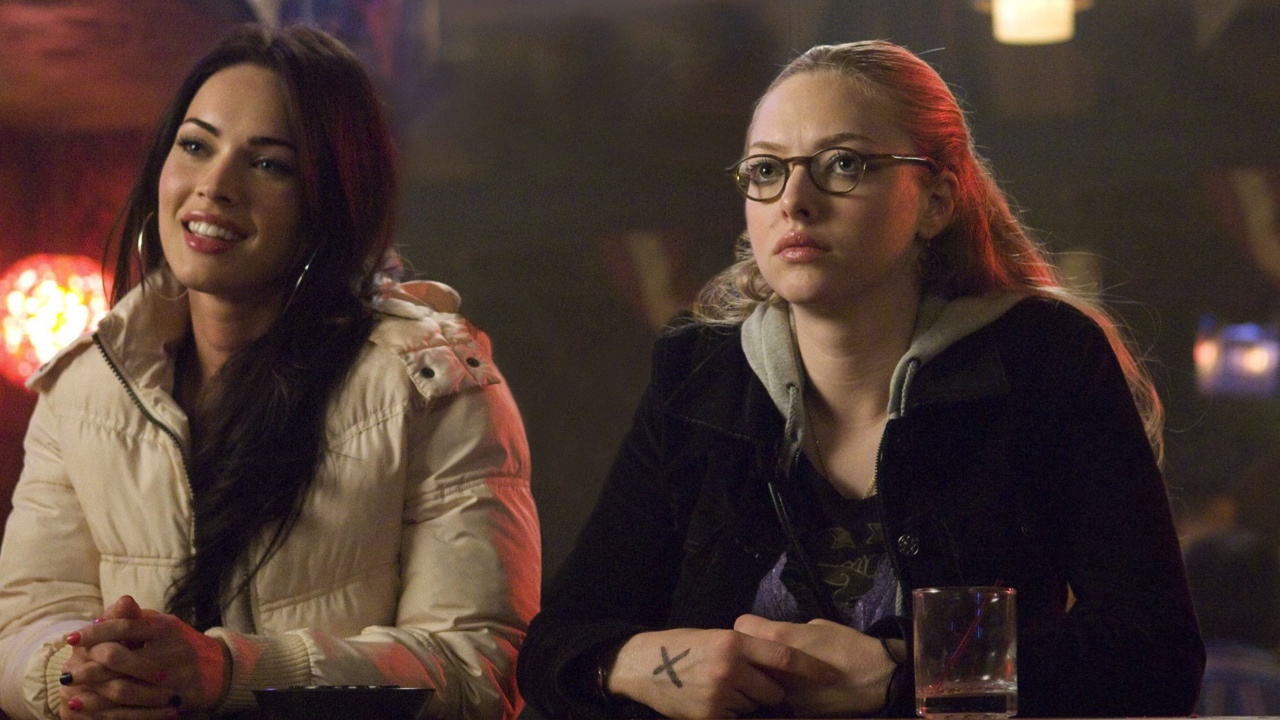 (L to R): Megan Fox and Amanda Seyfried in 'Jennifer's Body'. Photo: 20th Century Fox.